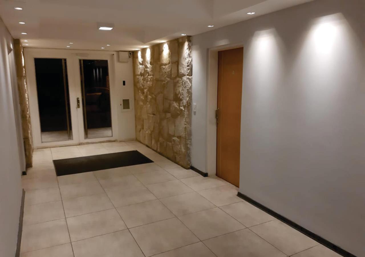 Departamento En El Centro De Bariloche Bbアパートメント エクステリア 写真